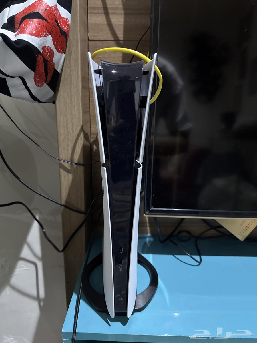 بيع سوني 5 جديد له اسبوع معي جديد وكرتونه موجود بقراطيسه64623936475267112