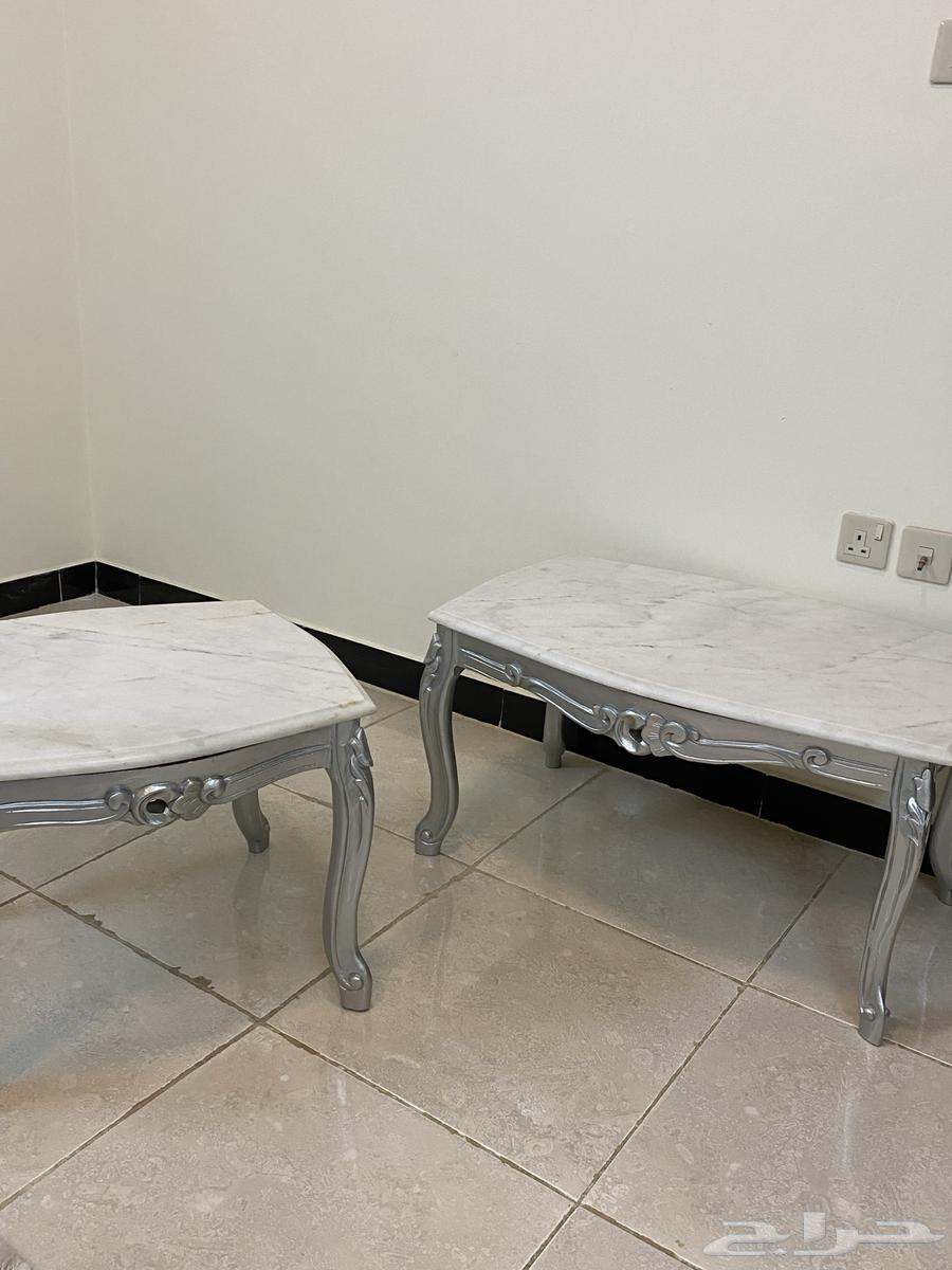 3 طاولات رخام للبيع64622462988931110