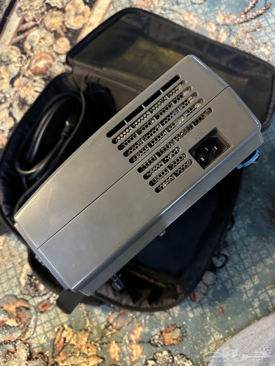 برجكتر DLP مستخدم نظيف جدا  ليزر64623640161411114