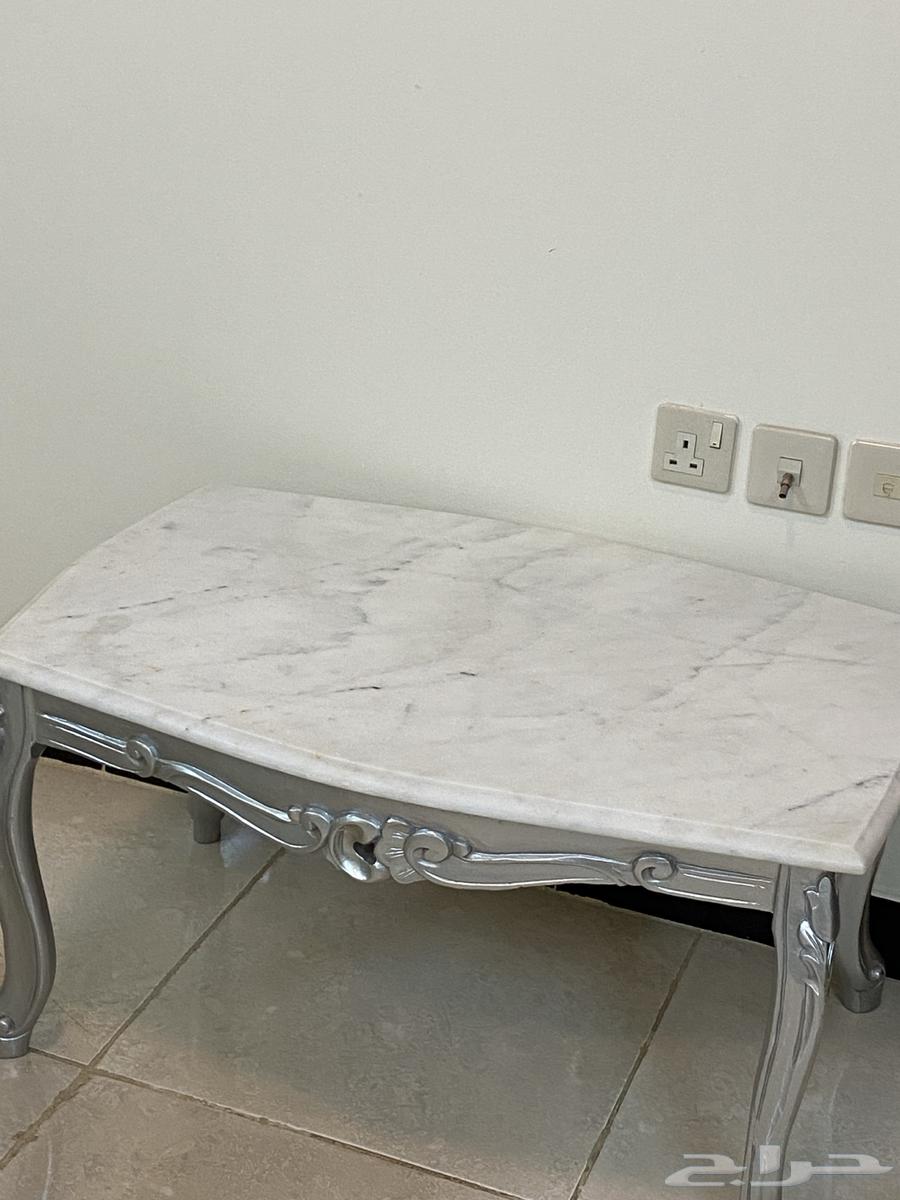 3 طاولات رخام للبيع64622462988931114