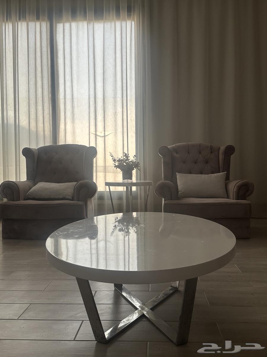 11-Person Sofa64620817541634113