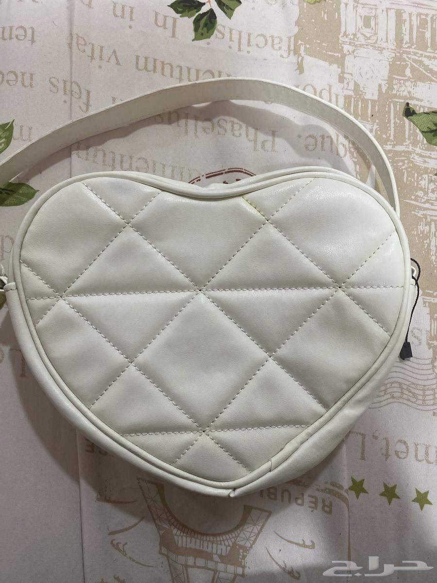 شنطة بيضاء على شكل قلب جديده من تركيا64625773123202111