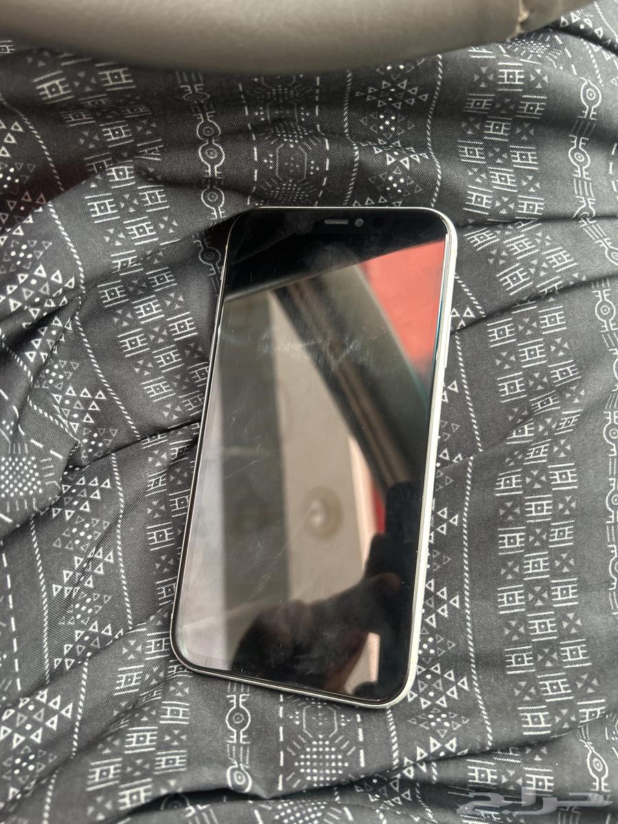 iPhone 11 for sale, iCloud-locked, everything else is in perfect condition64622475612803110