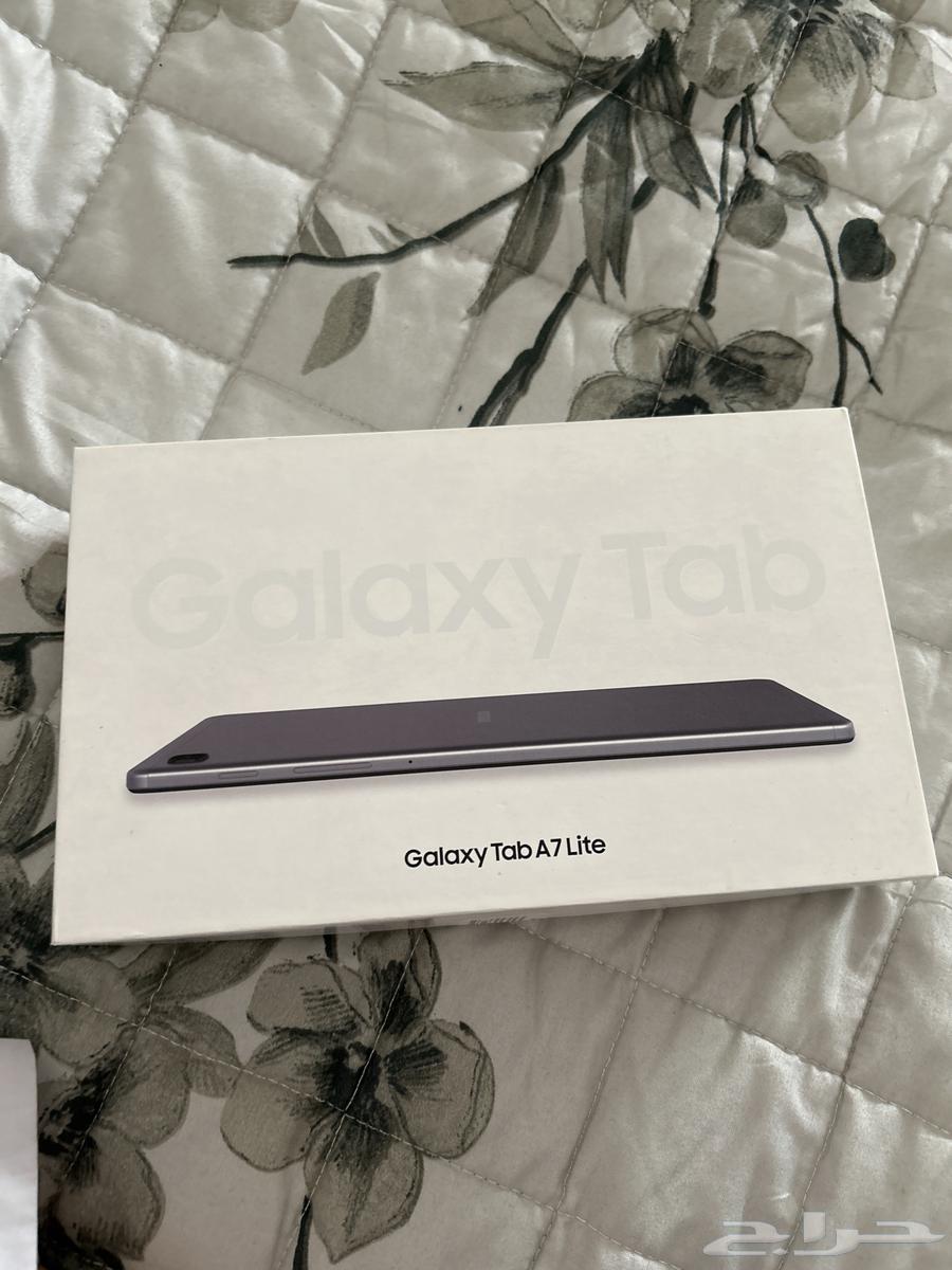 iPad Galaxy in Poor Condition, Operates with Slight Lag, and Includes a Two-Year Warranty64620292212739110