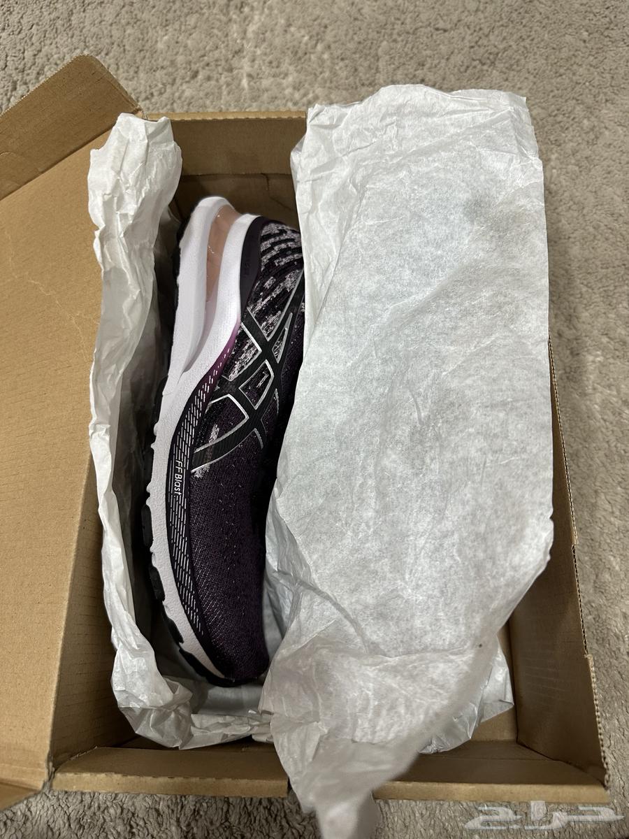 جزمة نسائيه للبيع جديده لم تستخدم نهائيا  من شركة اسيكس64622016910722111