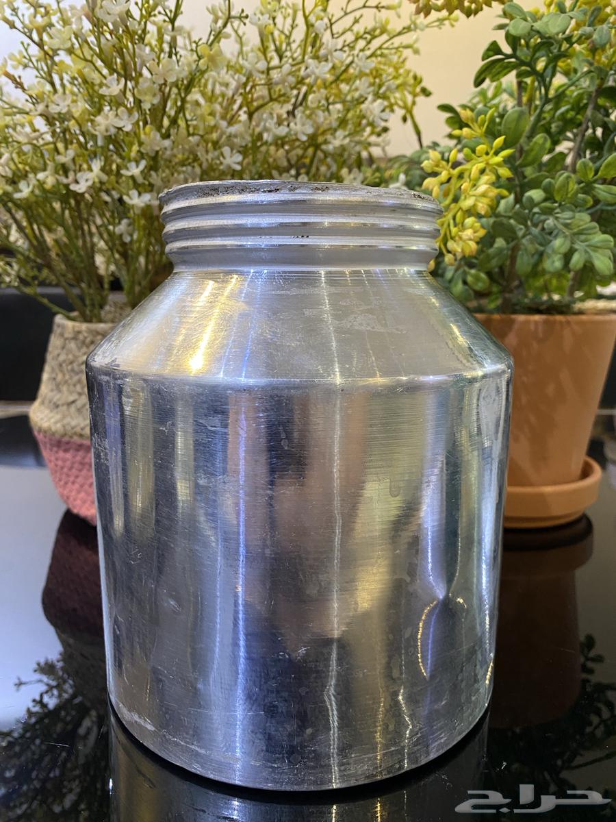 Domestic Goat Ghee: Available in Regular and Roasted Forms, as Well as Cow Ghee64621442606083110