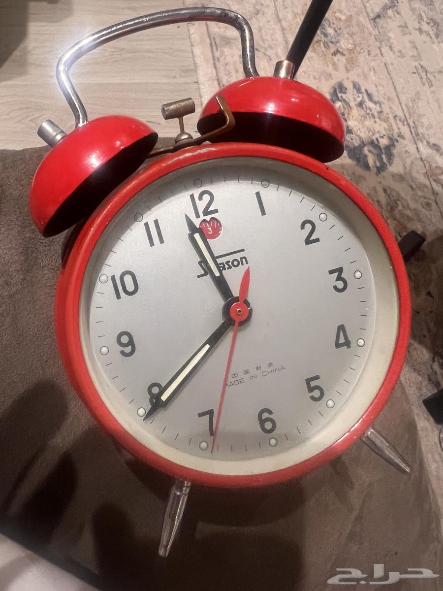 مقتنيات انتيك قديمه للبيع على السوم64620655262978110