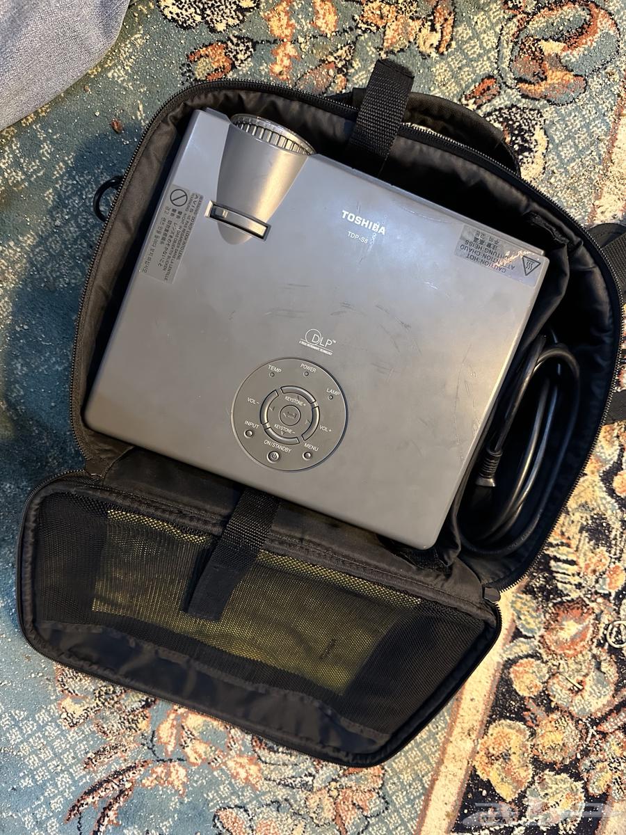 برجكتر DLP مستخدم نظيف جدا  ليزر64623640161411113