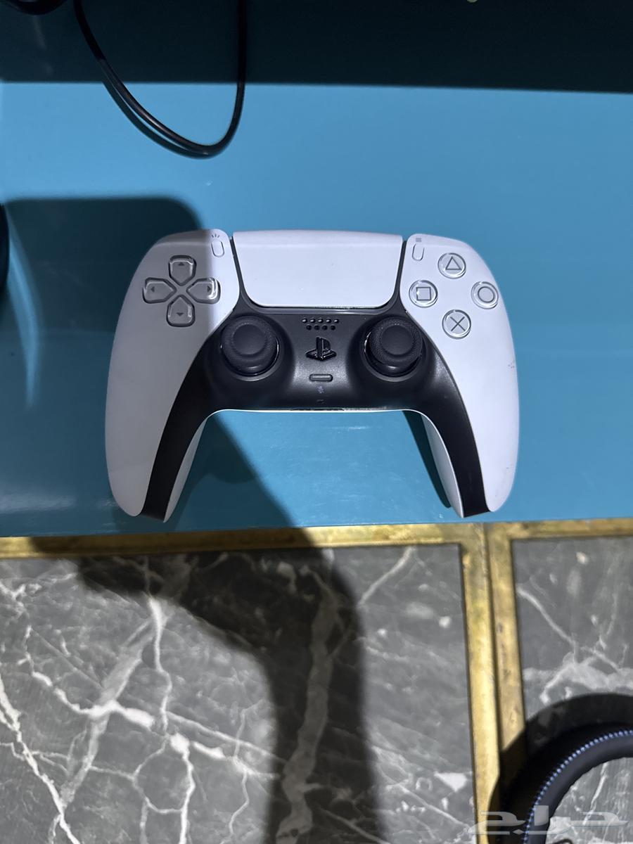 بيع سوني 5 جديد له اسبوع معي جديد وكرتونه موجود بقراطيسه64623936475267113