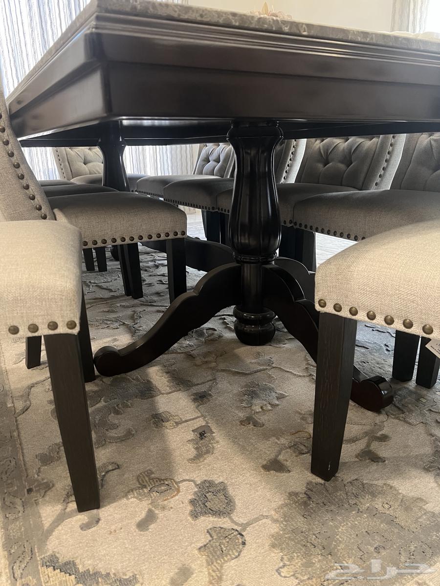 طاولة خشب مع كراسي64619267378433112