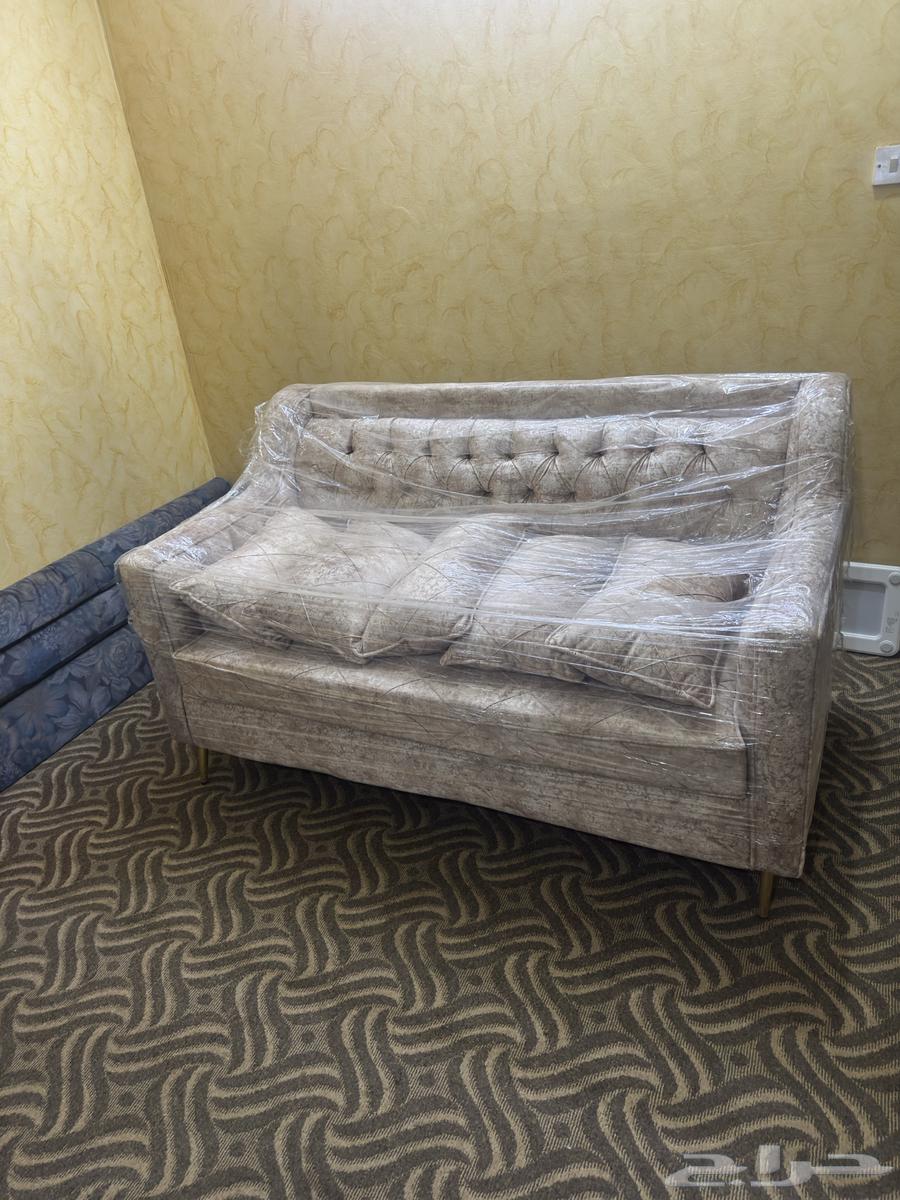 كنب للبيع مع طاوله وخدماتها364623281542786111