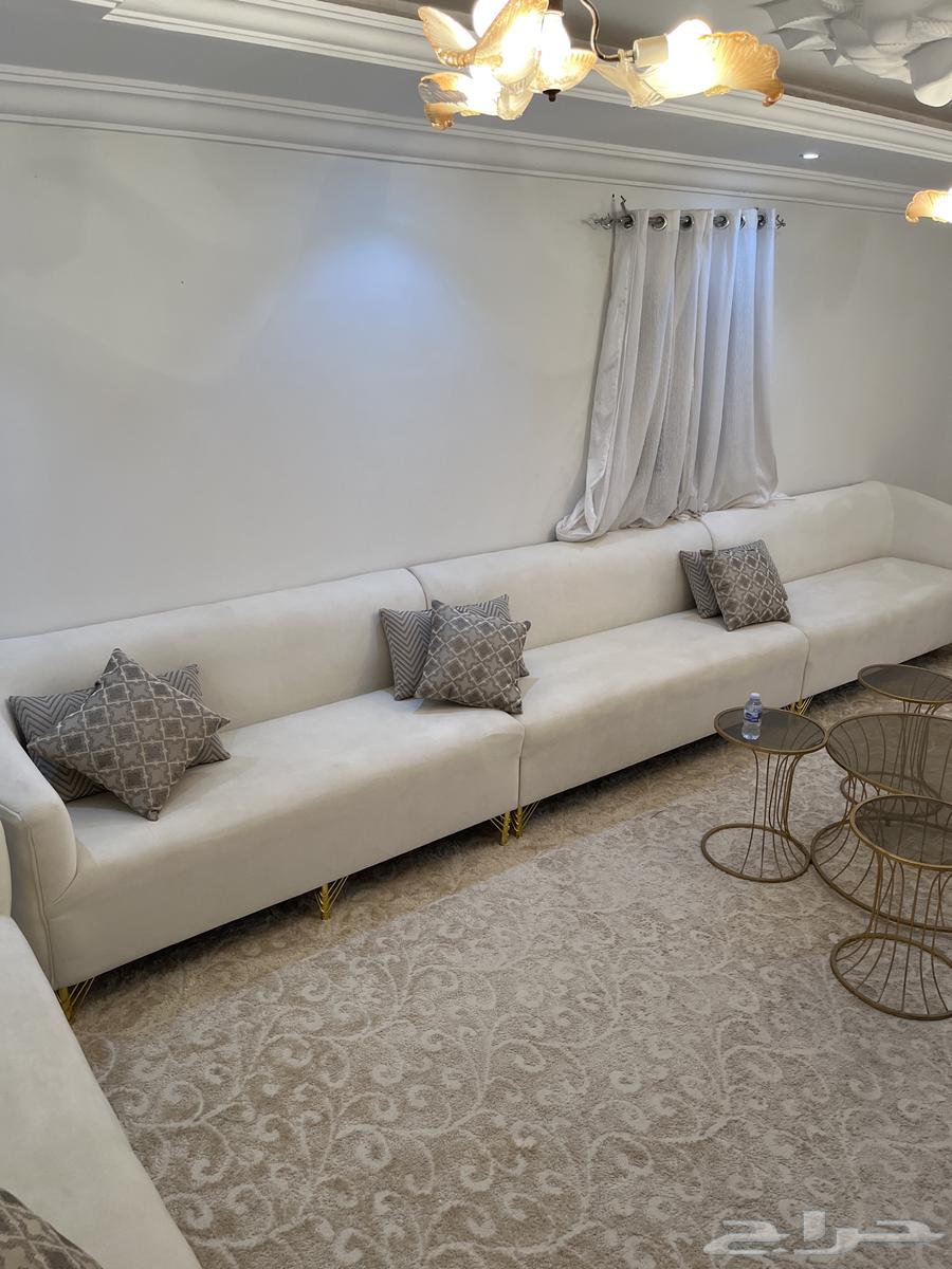 كنب مجالس نظيف ومرتب جدا64623997319682111