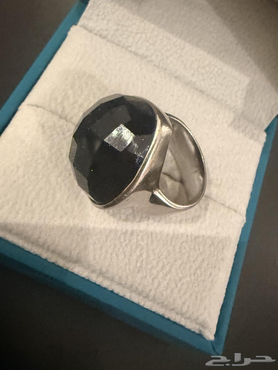 خاتم نسائي فاخر يلفت الأنظار شكله مرتب ومميز للبيع64619355210113113