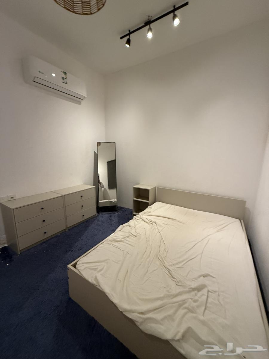 للبيع غرفة كاملة بحالة جيدة64619567655043111