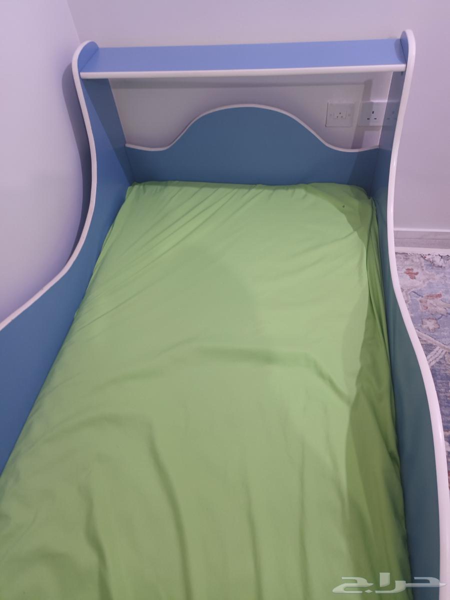 سرير اطفال للبيع مع فرشة عالية الجودة64623368630785111