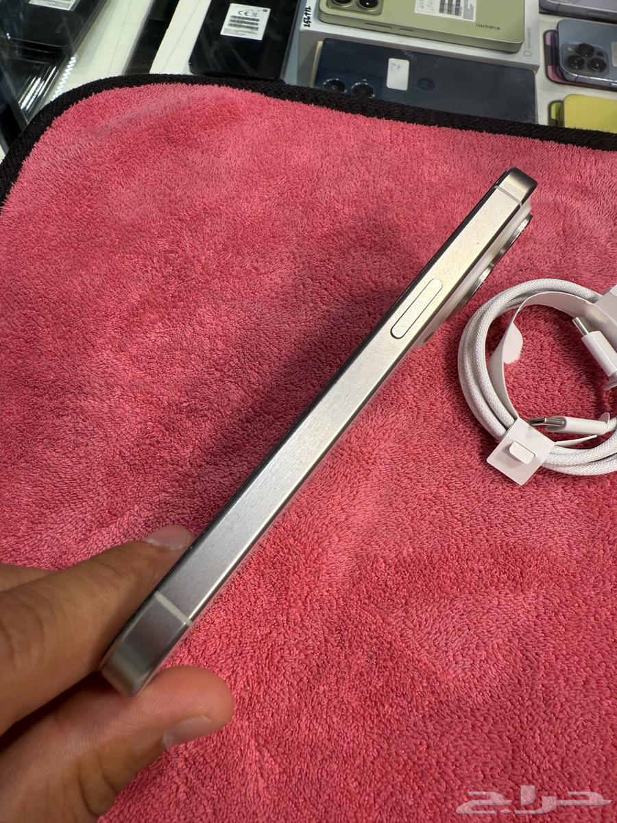 آيفون 15 برو 256 قيقاء بطارية 88 مع سلك شاحنه نضيف64624278597249113