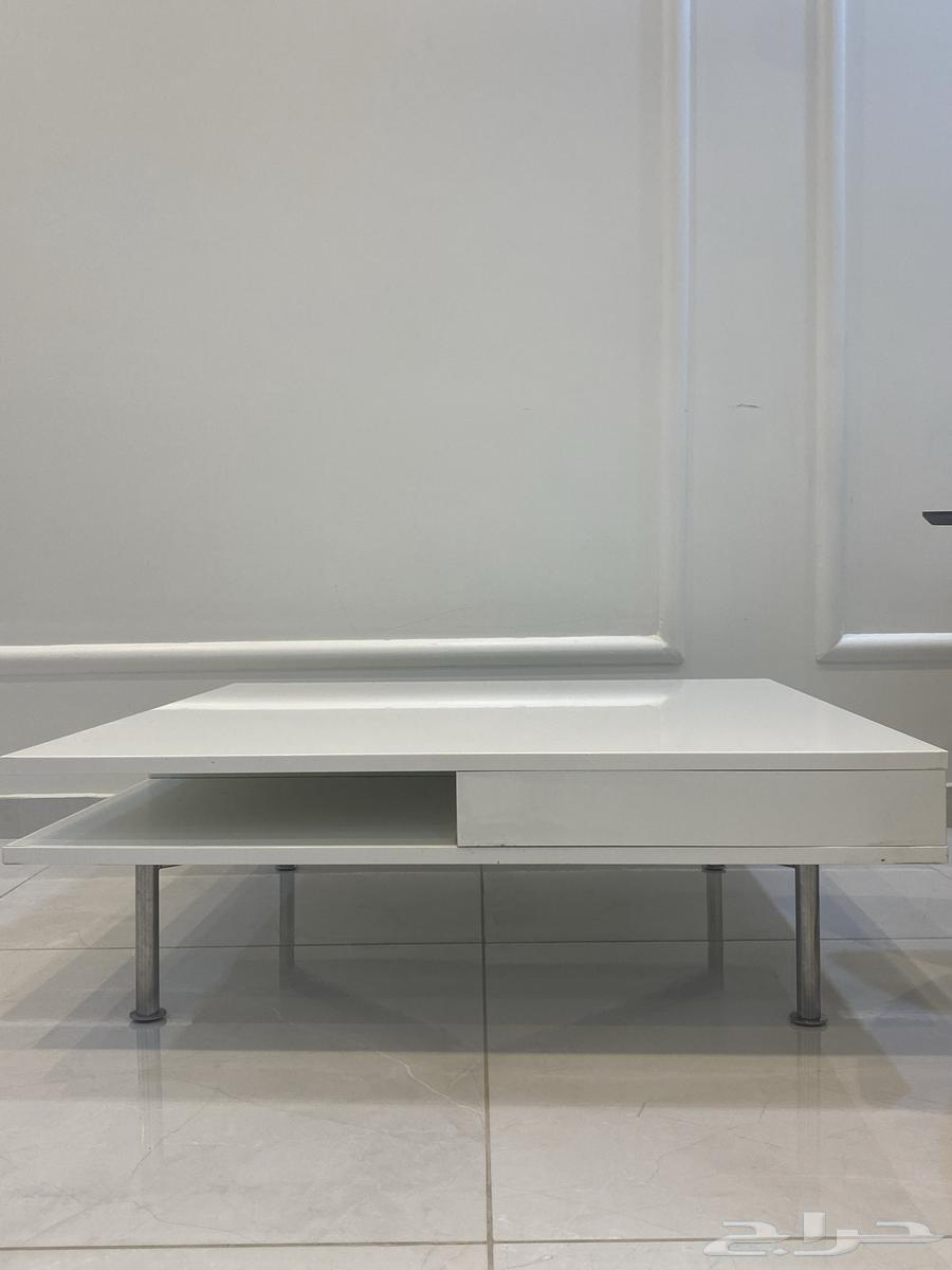 Table (New, Genuine Wood, No Defects)64623036149505110