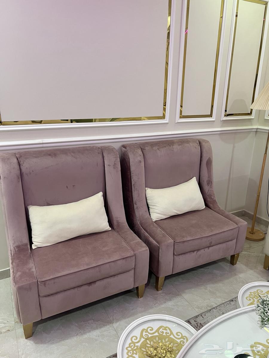 للبيع كنب صاله وطاوله تلفزيون و مدخل64622874790146112