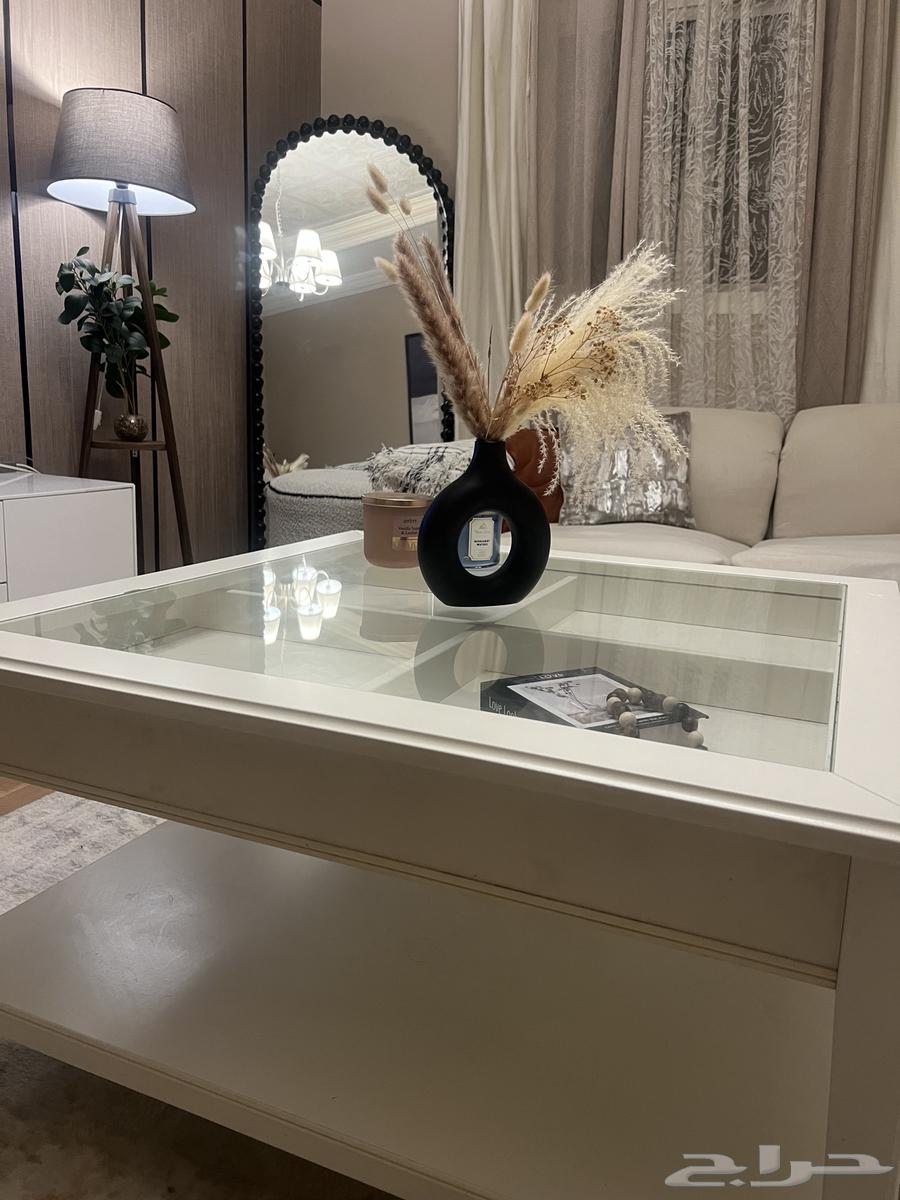 طاوله قهوه ايكيا نظيفه جدا64622091490433111