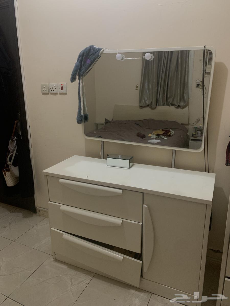 سرير نفرين للبيع 500 مع الكومدينات وتسريحة ودولاب ادراج64624180905090114