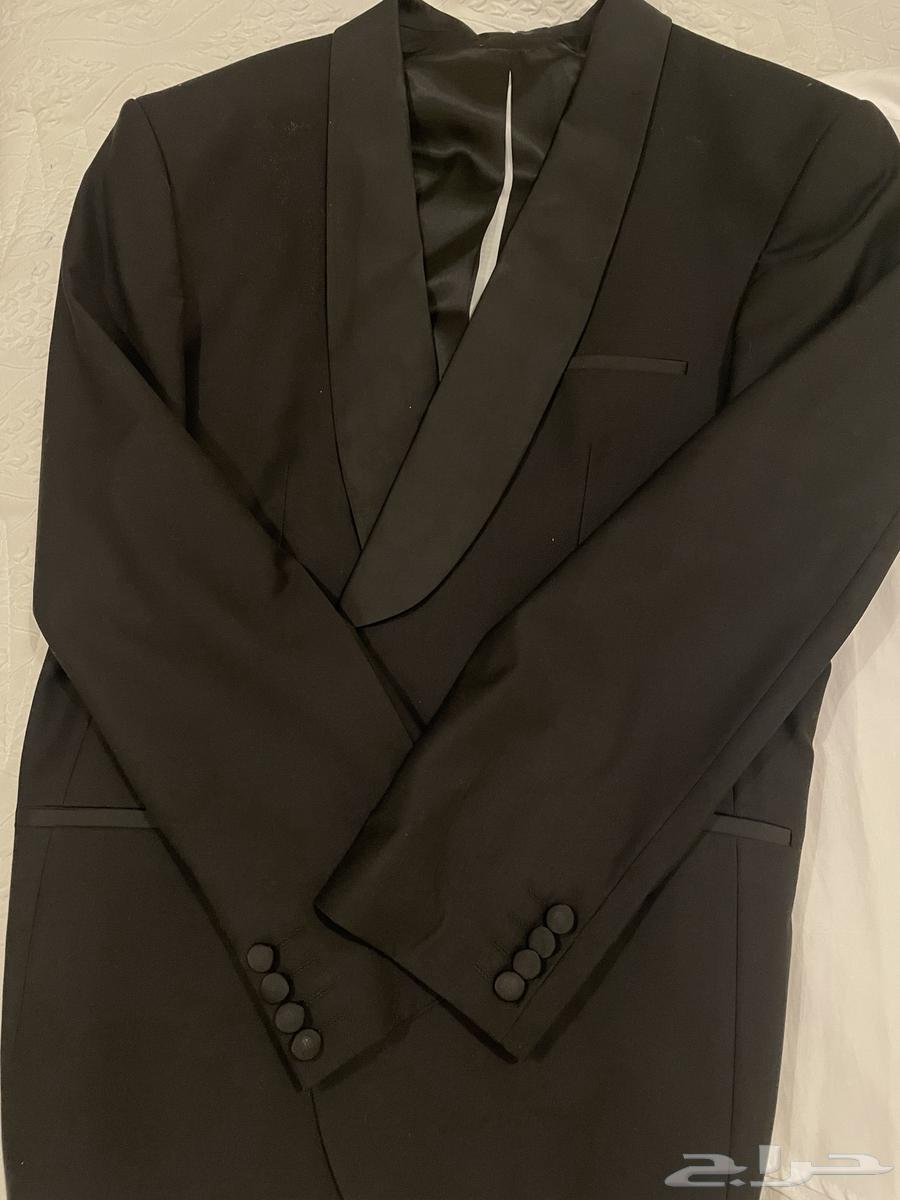 بدلة عريس فخمة لبست لمرة واحدة فقط يوم الزواج64618564475521114