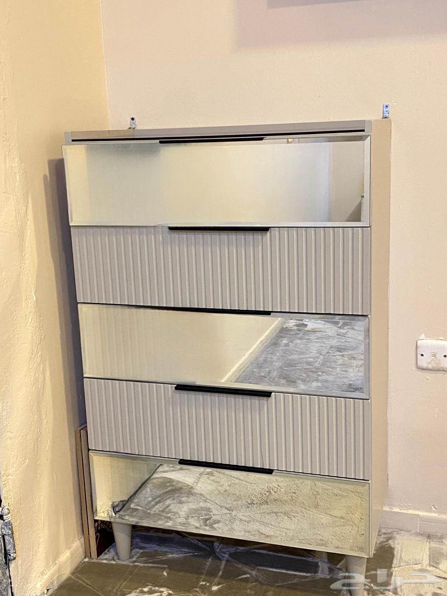 Bedroom used for less than one year at an attractive price64620605734018113