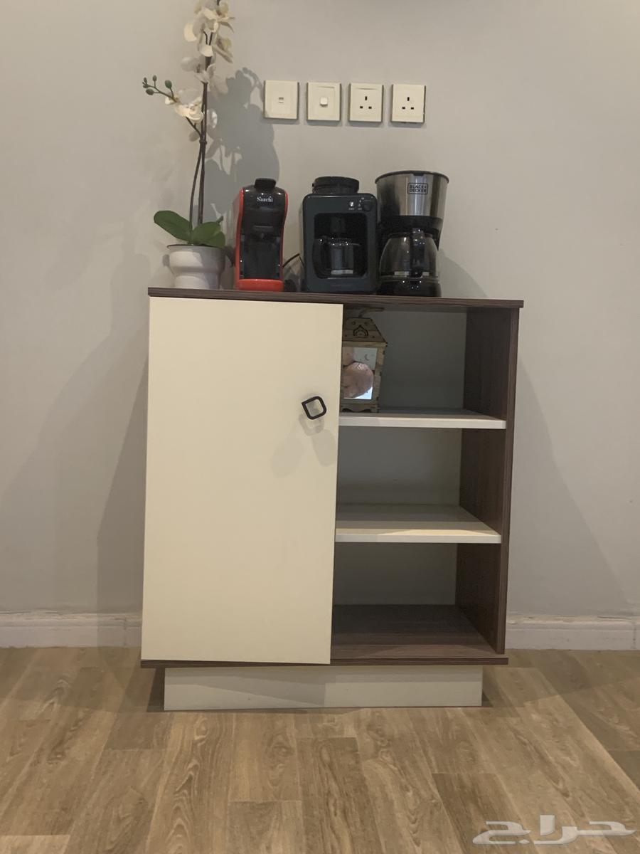 Coffee Corner with Three Coffee Machines64624720126467111