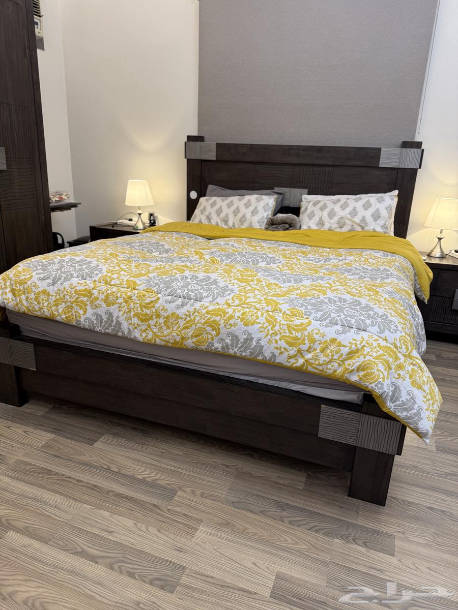 غرفة نوم من هوم سنتر مع مرتبة من باك كير64622462980738112