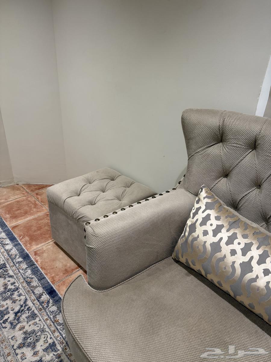 كنب شبه جديد مع طاوله رخام64621405391233112