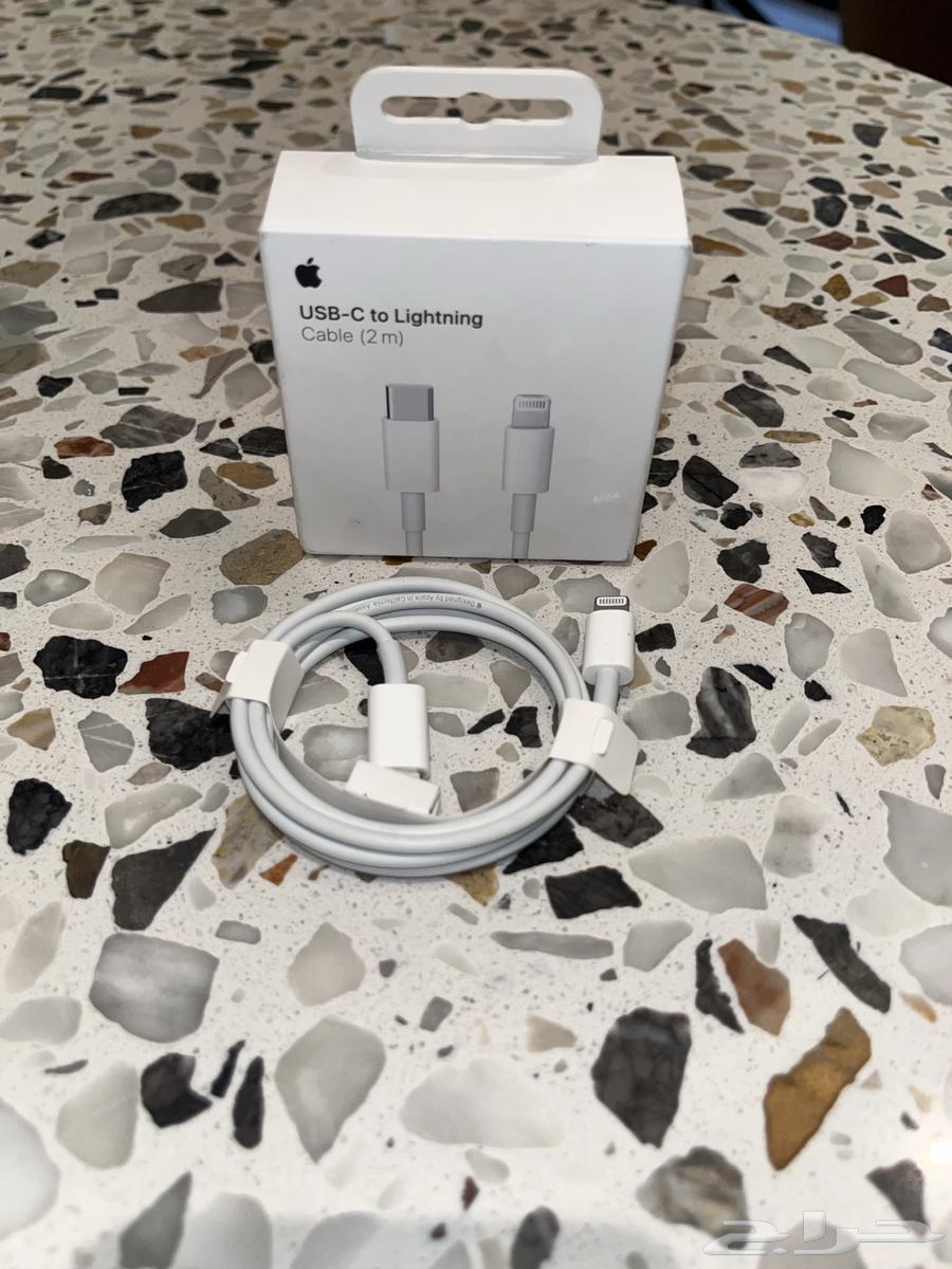 شاحن ايفون جديد لم يستعمل64618438618241111