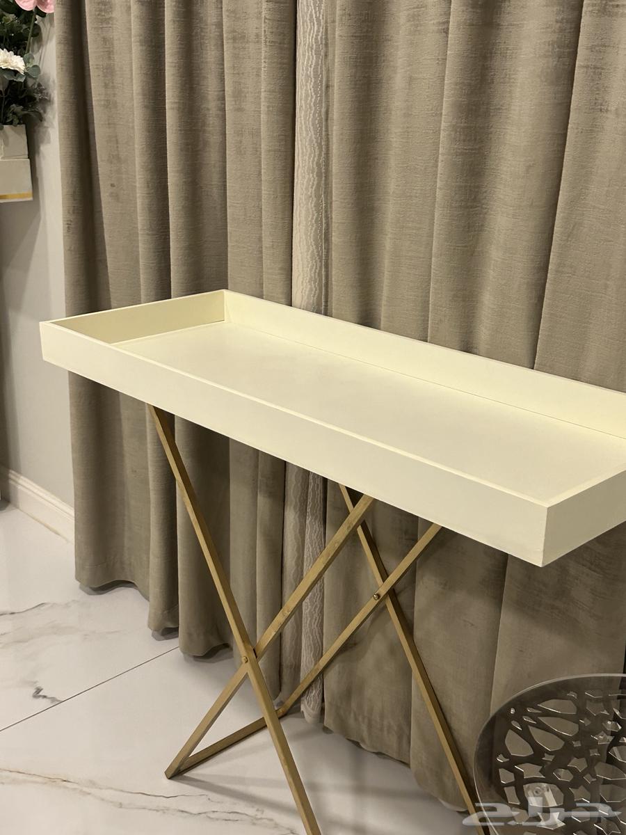 طاولة مقاسها متر في متر قابله لطي64616864999298112