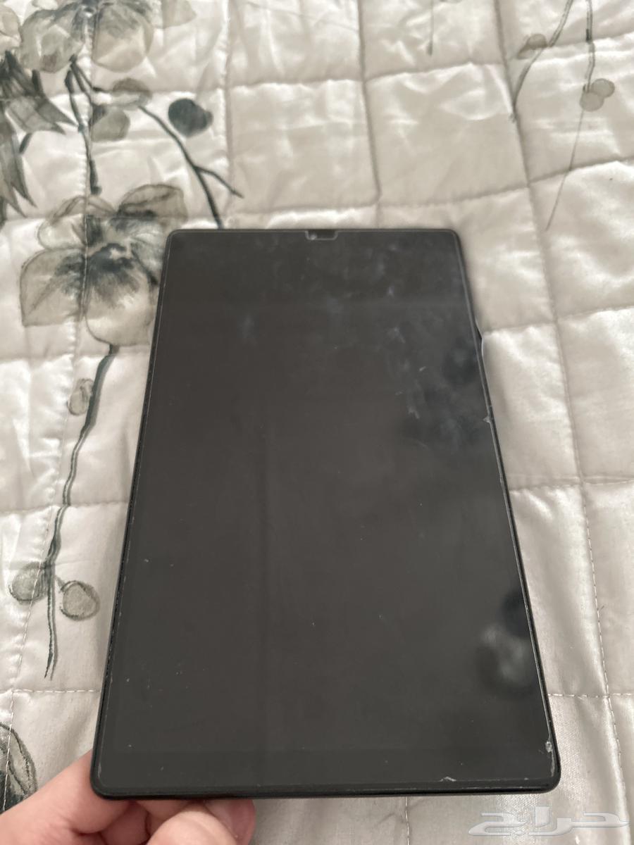 iPad Galaxy in Poor Condition, Operates with Slight Lag, and Includes a Two-Year Warranty64620292212739112