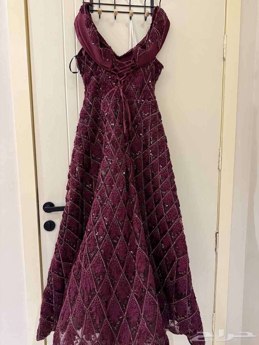 Formal dress, worn only once, size 14, new64624928476931111