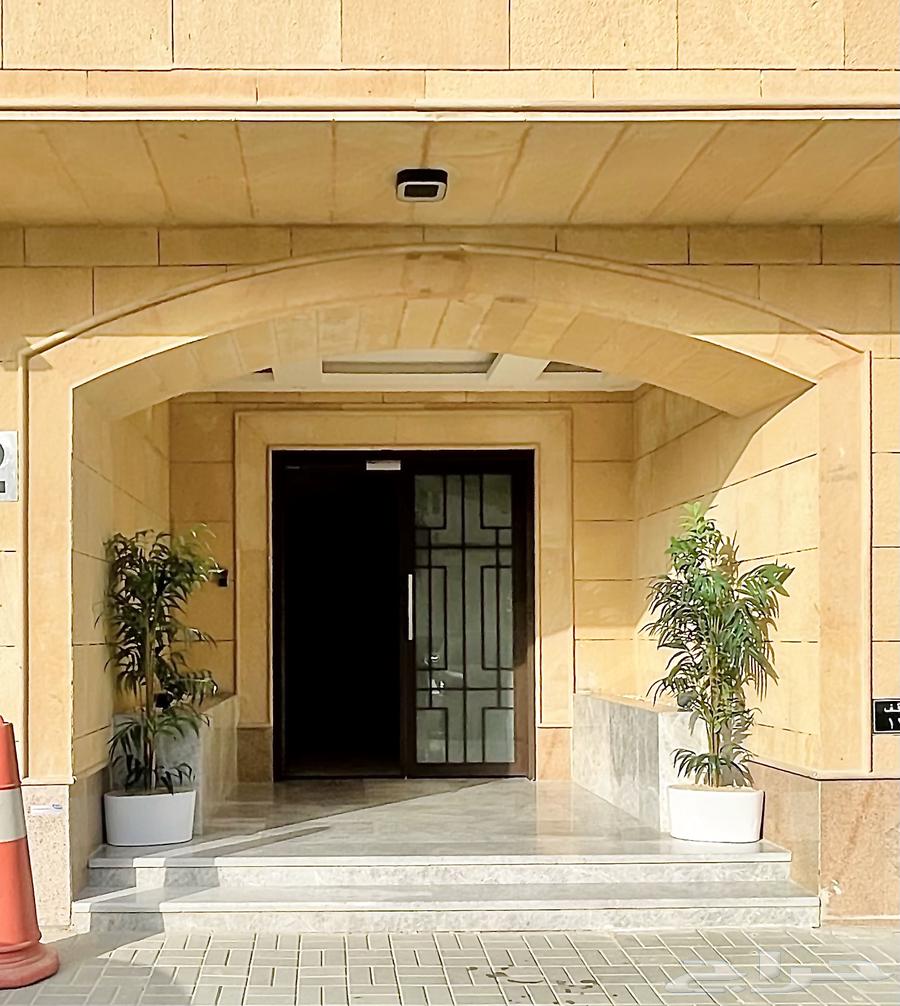 للايجار شقة مفروشة جاهزة للسكن-3 غرف نوم حي الملقا بالرياض64147427139457111