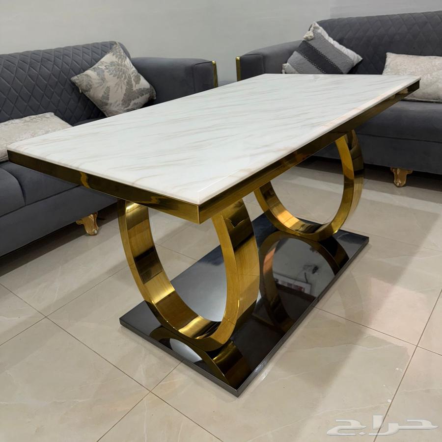 طاوله ثقيله رخام سعرها الأصلي 1600ابي فيها 100064620867548803111