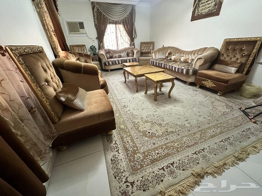 اثاث منزلي كنب و غرفة نوم و طاولة طعام للبيع64621292470147114