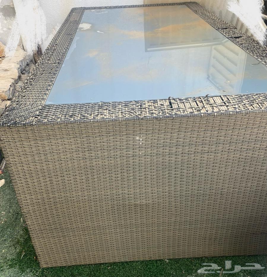 للبيع طاولة خارجية من ساكو64620230130689111