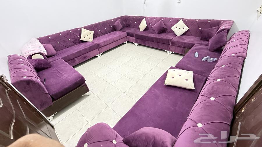 كنب للبيع بحاله جيده64617725352450110