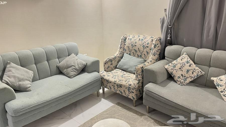 Used Sofa64617762847618112