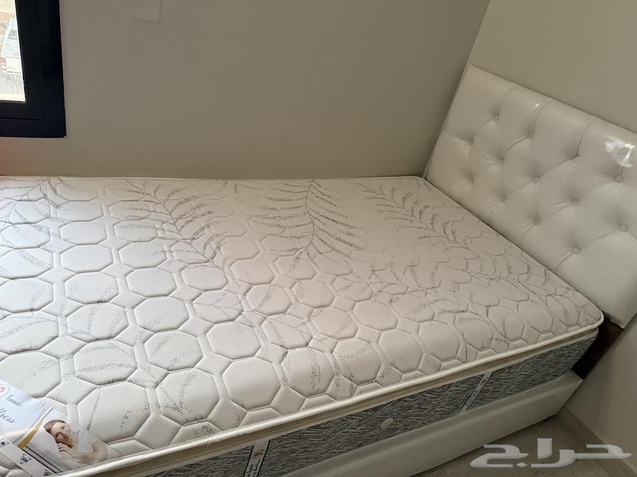 Furniture: 2 beds with new orthopedic mattresses, sofa, and carpet64619930280833110