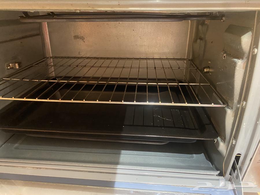 فرن كهربائي بحاله جيده 300 ريال64624082755457110