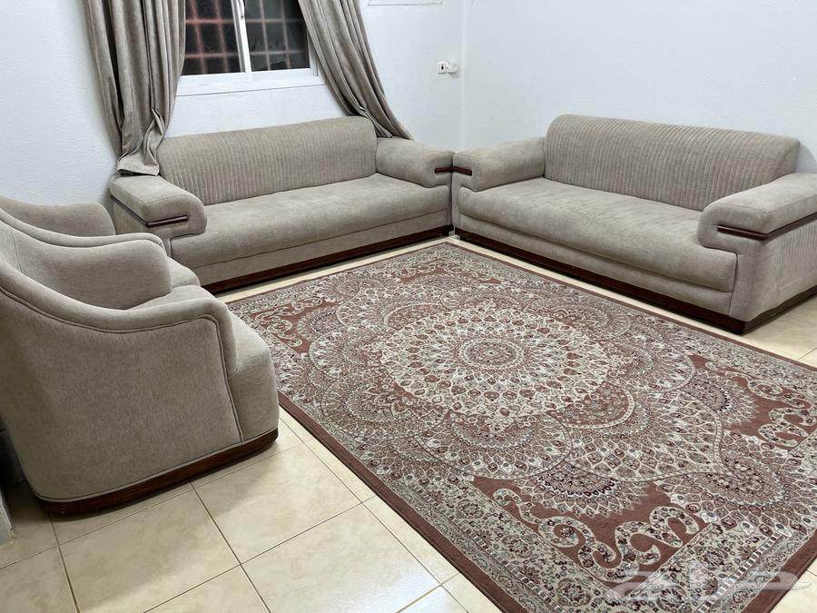 كنب 8 انفار و سجادته للبيع64623960735875110