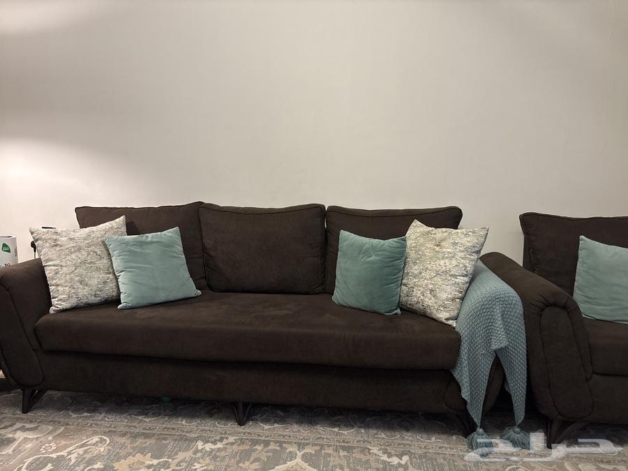 كنب مستخدم نظيف للبيع64616529866115112