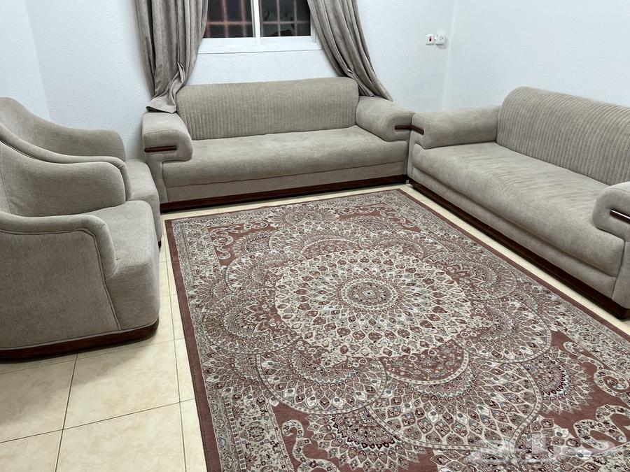 كنب 8 انفار و سجادته للبيع64623960735875111