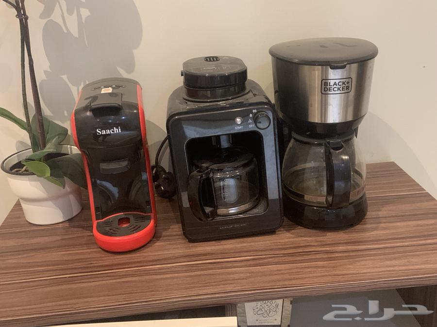 Coffee Corner with Three Coffee Machines64624720126467110