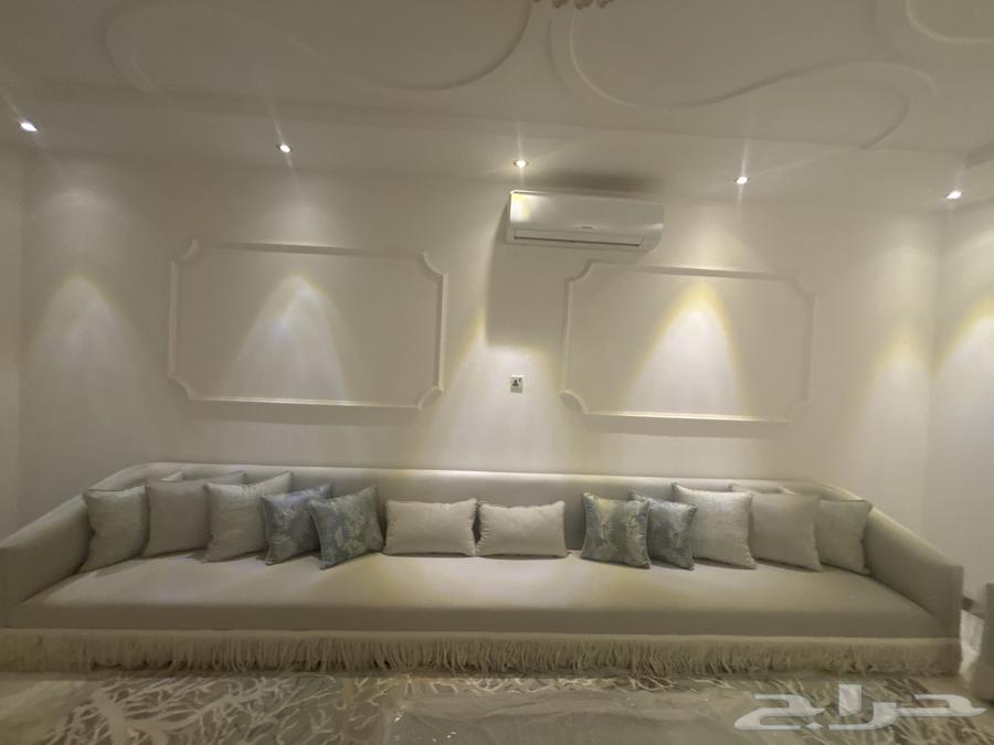 كنب جديد ثلاث مع واحد كرسي مع حبتين بفه64624707862403112