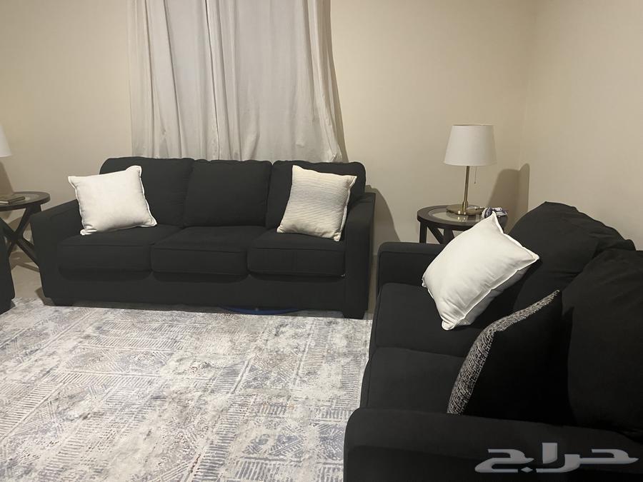 طقم جلوس صالون شبه جديد من آشلي64619067521538111