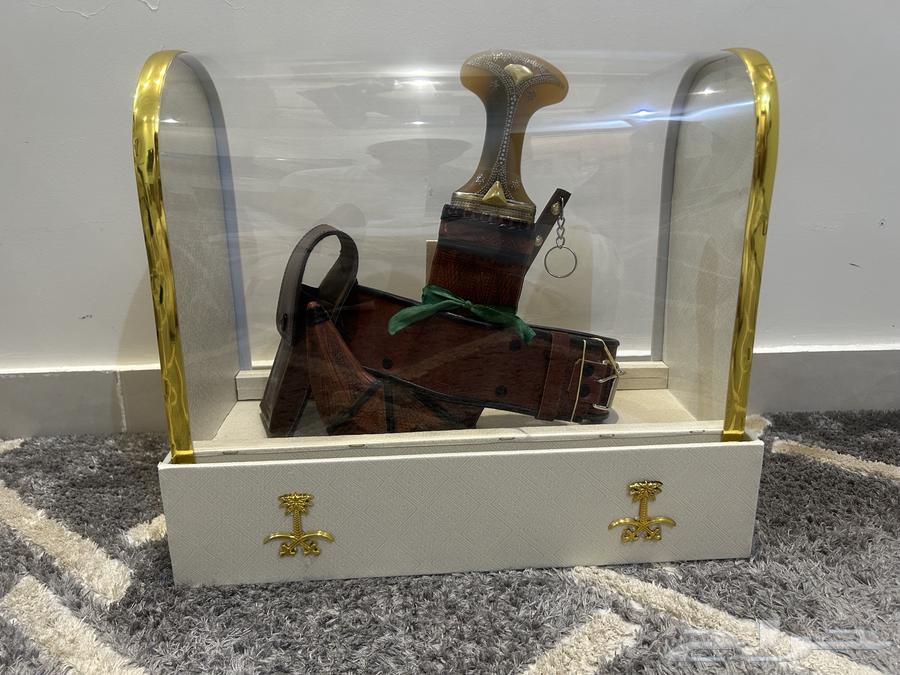 جنبية شبيه بالزراف64624658776067112