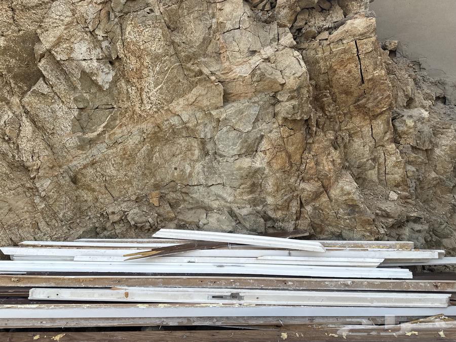 بيبان خشب للبيع64622191128195111