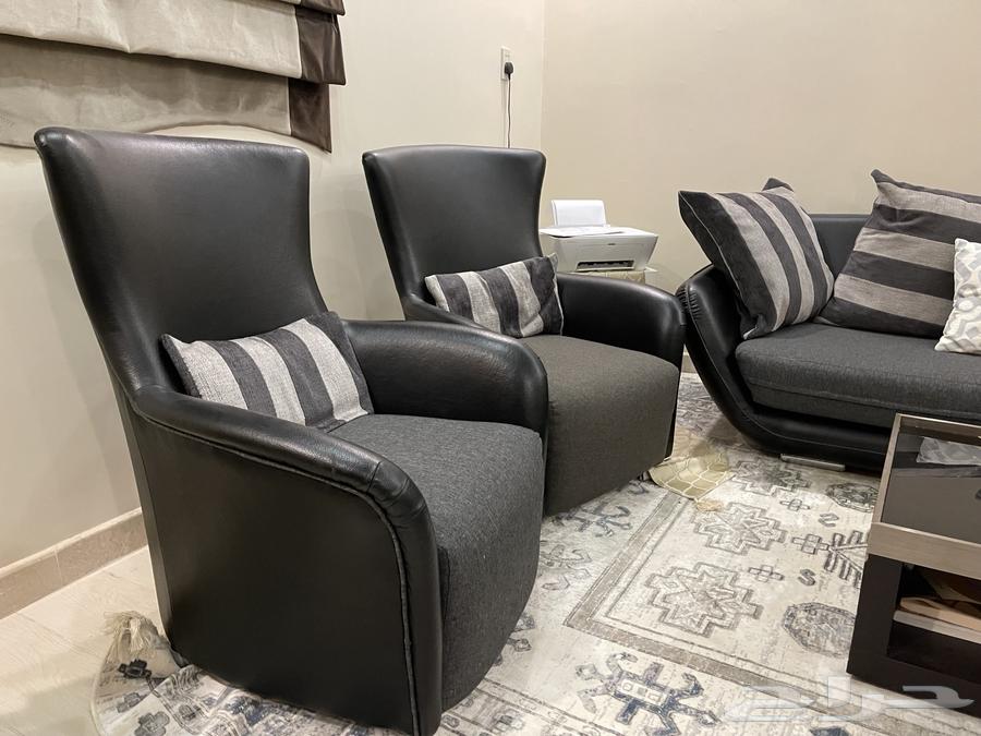 طقمين كنب للبيع مع الطاولات64622587638273112